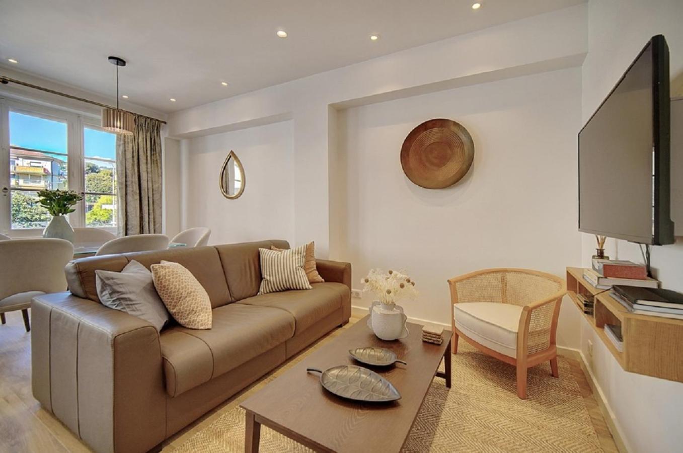 Magnifique 3 Pieces Renove Cannes Centre 'Banane' Avec Veranda ! A2B88 Εξωτερικό φωτογραφία